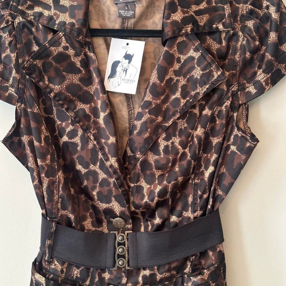 blouses - Picture 2 of 4